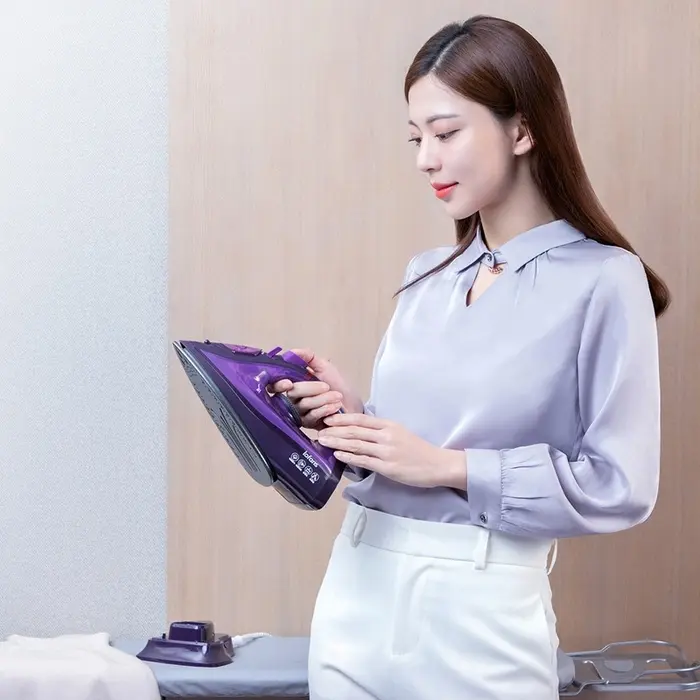 Xiaomi Lofans YD-012V Portable Steam Iron